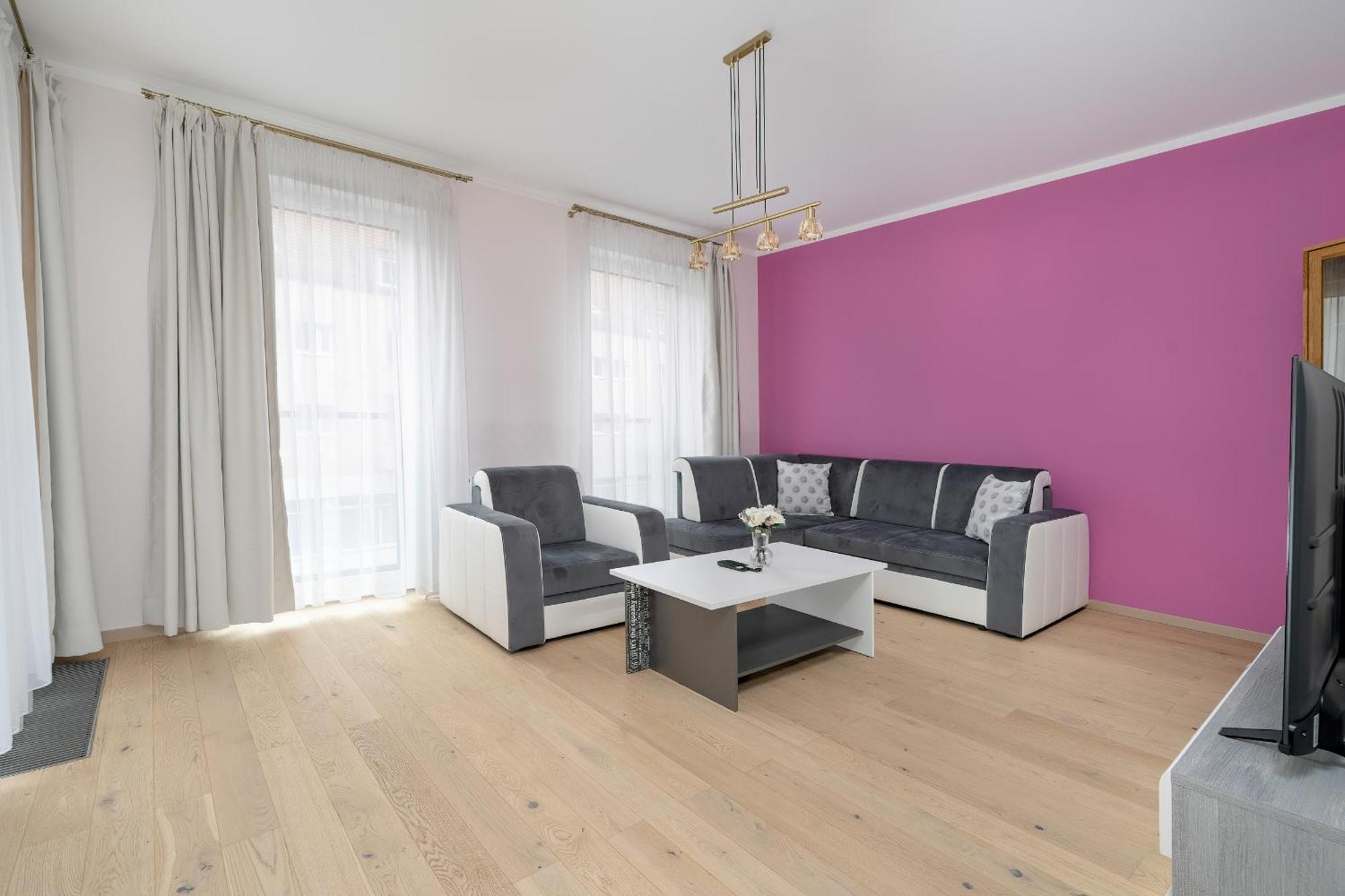 Apartment With Balcony And Free Parking In Poznan By Noclegi Renters Εξωτερικό φωτογραφία