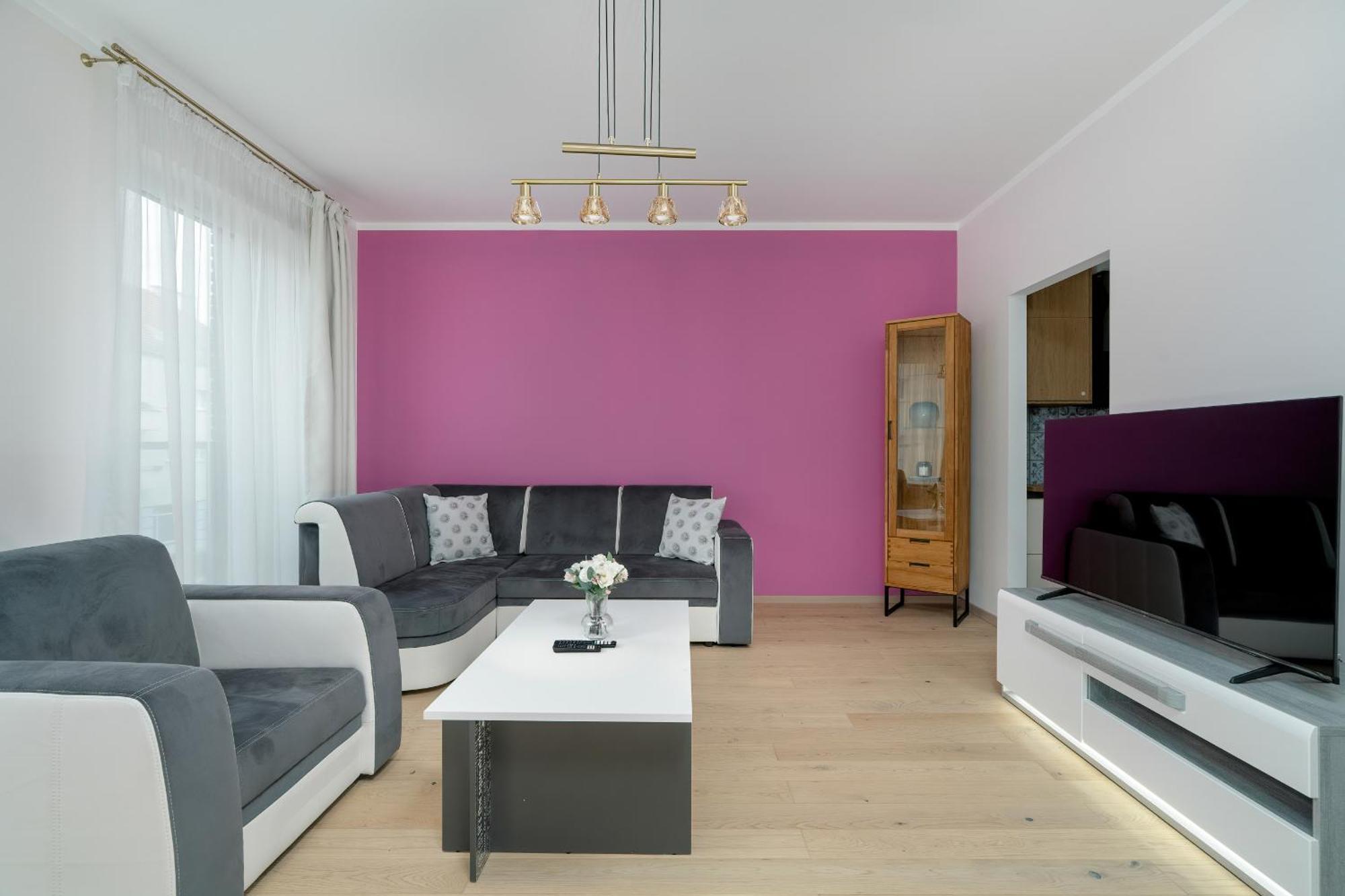 Apartment With Balcony And Free Parking In Poznan By Noclegi Renters Εξωτερικό φωτογραφία